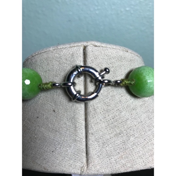 Green Beaded Necklace - Picture 3 of 3